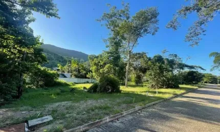 Terreno à venda na Rua Intendente Antônio Damasco, 2430, Ratones, Florianópolis por R$ 600.000