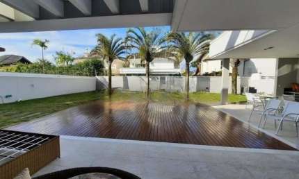 Casa em condomínio fechado com 6 quartos à venda na Avenida dos Búzios, 2965, Jurerê Internacional, Florianópolis por R$ 13.500.000