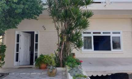 Casa com 4 quartos à venda na Papa João 23, 262, Coqueiros, Florianópolis por R$ 2.350.000