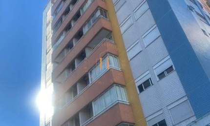 Apartamento com 3 quartos à venda na Rua Cristóvão Nunes Pires, 180, Centro, Florianópolis por R$ 1.300.000