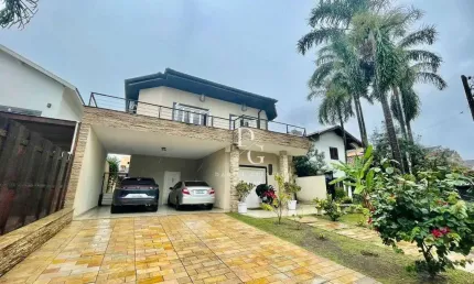Sobrado com 4 dormitórios à venda, 422 m² por R$ 1.800.000,00 - Condomínio Taubaté Village  - Taubaté/SP