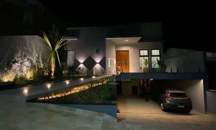 Casa com 3 dormitórios à venda, 203 m² por R$ 1.590.000,00 - Residencial Colinas de Belém - Taubaté/SP