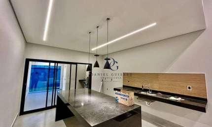 Casa com 3 dormitórios à venda, 151 m² por R$ 750.000,00 - Vale dos Cristais - Taubaté/SP