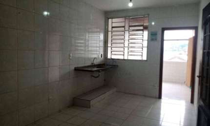 Casa com 2 dormitórios para alugar por R$ 2.020/mês - Jardim Do Sol - Taubaté/SP