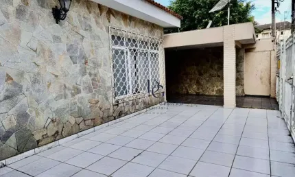 Sobrado com 4 dormitórios para alugar, 139 m² por R$ 4.220/mês - Jardim Eulália - Taubaté/SP