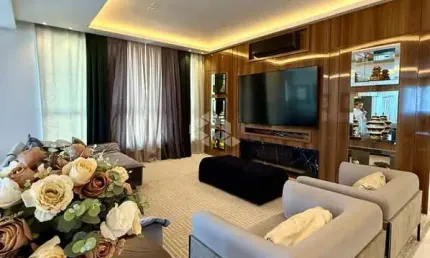 Apartamento com 5 quartos à venda na Rua 238, 163, Meia Praia, Itapema