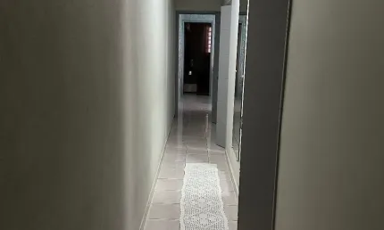 Linda casa com móveis planejados no Parque  interlagos