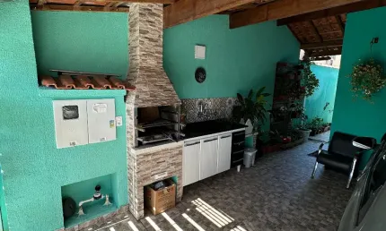 Linda casa no Interlagos com fácil acesso a rodovia dos tamoios e carvalho pinto