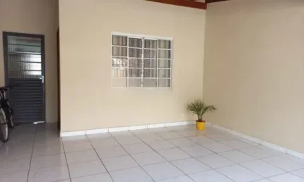 Boa casa e boa localização próximo de mercado , escola , posto de saúde