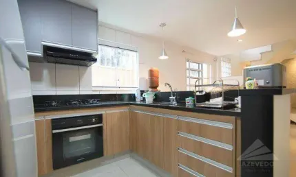 Sobrado com 4 dormitórios à venda, 274 m² por R$ 1.050.000,00 - Parque São Vicente - Mauá/SP