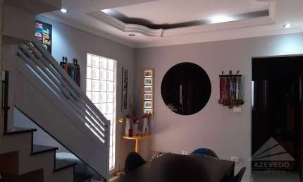 Sobrado com 3 dormitórios à venda, 180 m² por R$ 855.000,00 - Parque São Vicente - Mauá/SP