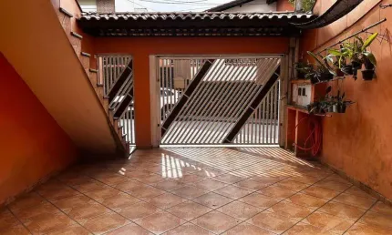 Sobrado com 4 dormitórios à venda, 291 m² por R$ 660.000,00 - Vila Nossa Senhora das Vitórias - Mauá/SP