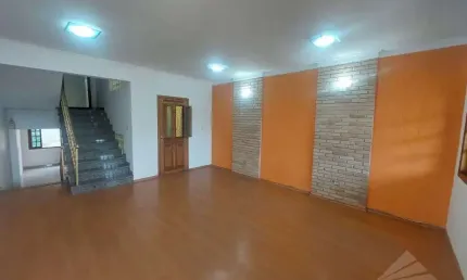 Sobrado com 3 dormitórios à venda, 258 m² por R$ 658.000,00 - Vila Nossa Senhora das Vitórias - Mauá/SP