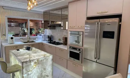 Sobrado com 3 dormitórios à venda, 115 m² por R$ 800.000,00 - Jardim Guapituba - Mauá/SP