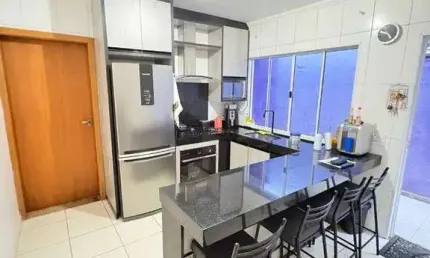 Casa Térrea com 2 dormitórios à venda, 64 m² por R$ 385.000 - Jardim Zaira - Mauá/SP