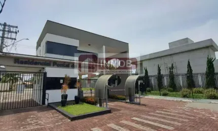 Casa Térrea em Taubaté: 3 Suítes no Jardim Jaraguá por R$ 1.049.000