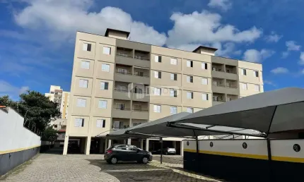 Condomínio Portal das Laranjeiras - Cobertura com 4 dormitórios sendo 2 suítes em Taubaté/SP.