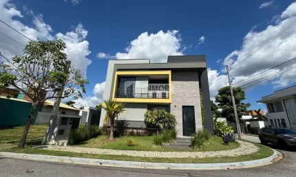 Condomínio Residencial OuroVille -  Excelente Casa Mobiliada  com 3 dorms, piscina em Taubaté/SP.
