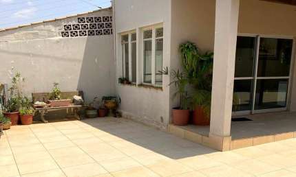 NA QNF 08 - BAIXOU !!! CASA DE 02 QUARTOS COM SALÃO DE BELEZA MONTADO