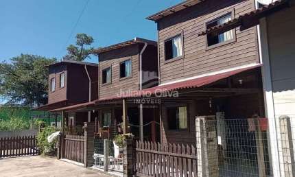 Sobrados e casa  com 2 quartos à Venda, Jardim Perola do Atlântico - Itapoá