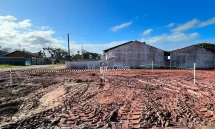 Terreno aterrado e pronto para construir - barra do saí