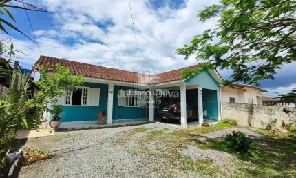 Casa com 3 quartos à venda na Rua Américo Vespúcio, Barra do Sai, Itapoá