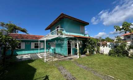 Casa com Piscina a 180 Metros da Praia, Barra do Saí