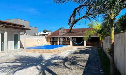 Casa com piscina - 2 quartos à Venda, Rainha do Mar - Itapoá
