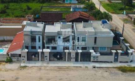 Sobrado a venda com 02 suítes - Residencial Santorini - Barra do Saí
