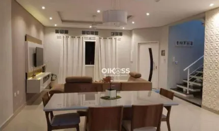 Sobrado com 4 dormitórios à venda, 140 m² por R$ 900.000 - Villa Branca - Jacareí/SP