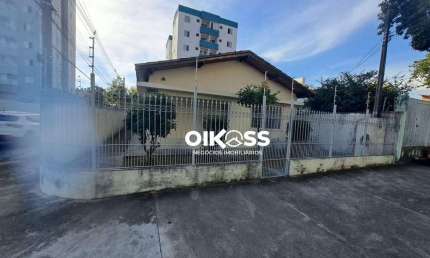 Casa com 6 dormitórios à venda, 140 m² por R$ 873.000 - Jardim América - São José dos Campos/SP