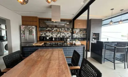 Sobrado com 3 dormitórios à venda, 210 m² por R$ 2.000.000,00 - Alphaville Nova Esplanada - Votorantim/SP