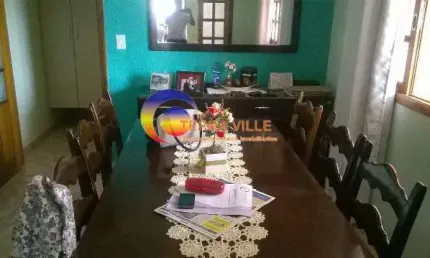 Casa para Venda em Santana de Parnaíba, Jardim São Luís, 2 suítes, 3 banheiros, 4 vagas