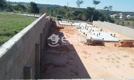 Terreno com Obra Iniciada no Condominio Saint Charbel, Aracoiaba da Serra/SP