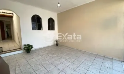 Casa padrao com 3 dormitorios e 2 vagas no Centro de Sorocaba