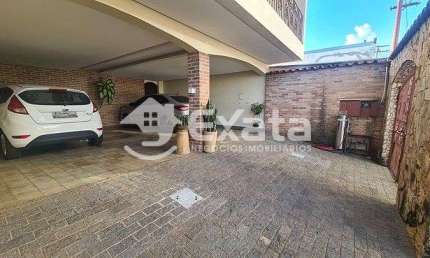Casa Comercial a Venda no Centro - Ideal para Clinicas, Escolas, Salao de Beleza, Consultorios e outros - Sorocaba/SP