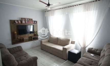 Casa terrea a venda com 3 dormitorios no Jardim Saira