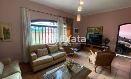 Casa com 4 quartos à venda na Rua Coronel Nogueira Padilha, 2378, Vila Hortência, Sorocaba
