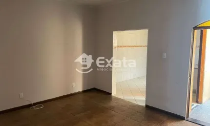 Casa com 2 quartos à venda na Rua Fernão Salles, 165, Vila Hortência, Sorocaba