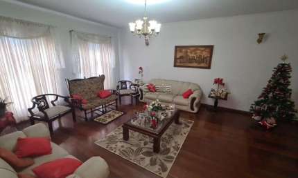 Casa com 4 quartos à venda na Rua Professor Castro Ferreira, 137, Vila Hortência, Sorocaba