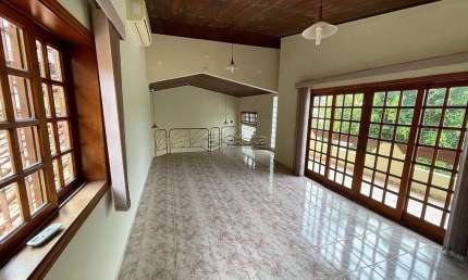 Casa com 3 quartos à venda na Avenida Doutor Olavo Salles, 188, Jardim Refúgio, Sorocaba