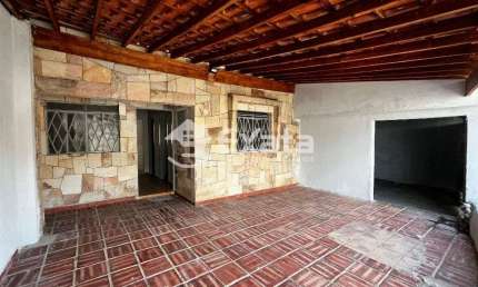 Casa com 2 quartos à venda na Rua Joana Martinez de Brito, 15, Jardim Archila, Votorantim
