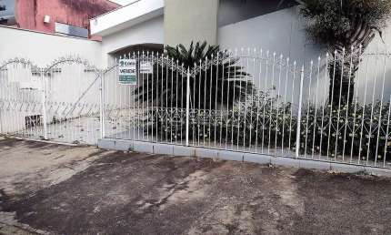 Excelente Oportunidade Comercial na Vila Gabriel! Casa Terrea a Venda em Avenida Movimentada.