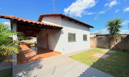 Casa com 3 quartos à venda na Rua Asa Delta, 24094, Dom Avelar, Petrolina