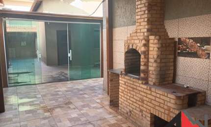 Linda casa linear 3 quartos, área gourmet, 50 metros da praia - Barra de São João