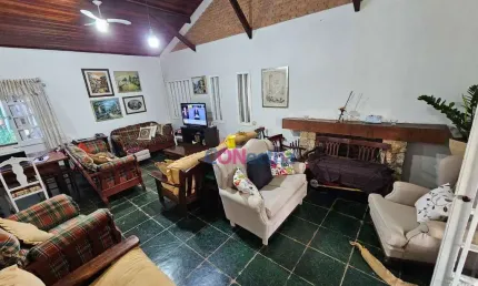 Chácara com 4 dormitórios à venda, 3000 m² por R$ 1.350.000,00 - Santa Luzia - Bragança Paulista/SP