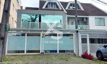 Sobrado Triplex 3 quartos uma suíte(reformado)  2 vagas Bacacheri  Semi-mobiliado Imóvel alugado ho