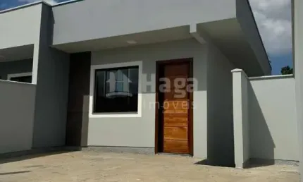 Casa geminada à venda no bairro Dom Joaquim em Brusque/SC