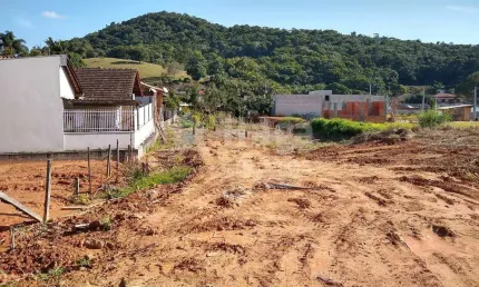 Terreno à venda no Gasparinho, Gaspar 
