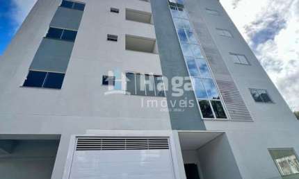 Apartamento à venda no bairro Azambuja em Brusque/SC